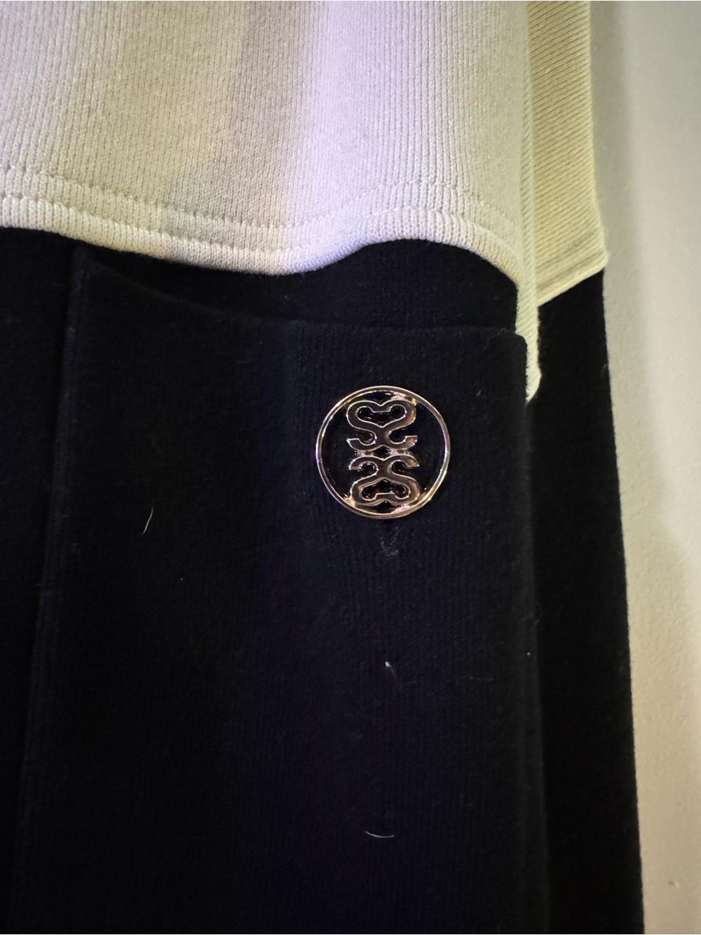 Sandro Two-Tone Black & Cream Cropped Jacket with Gold Hardware - Picture 2 of 7